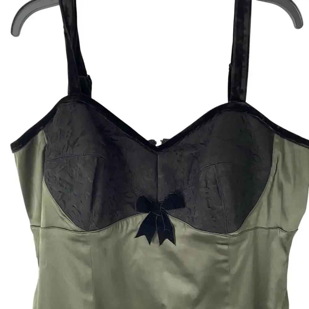 Deadly Dames NWTs Olive Green Black Lace Velvet Trim Wiggle Dress size 2X - Picture 3 of 9